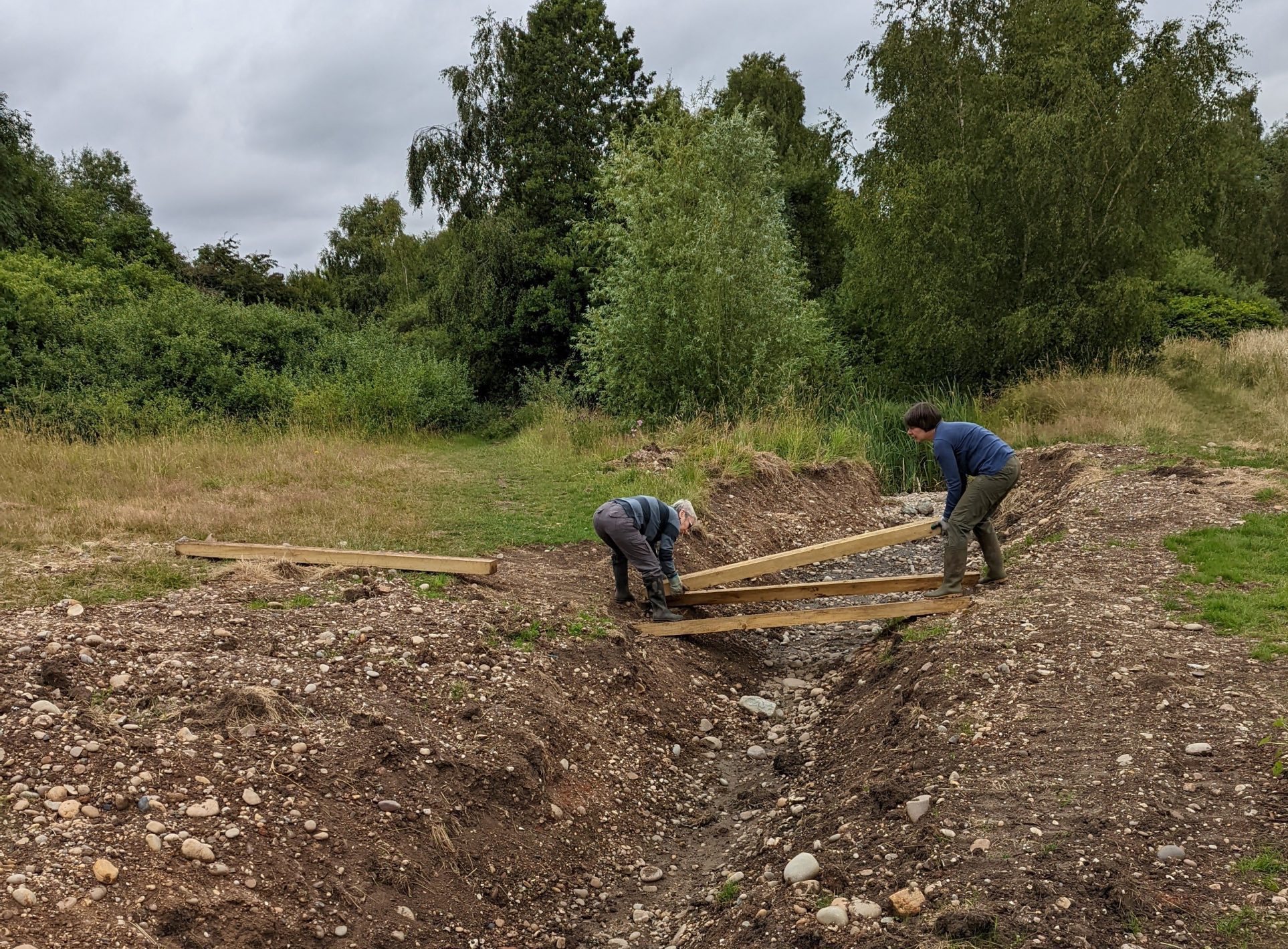 Tame Force volunteers working on the SuDS